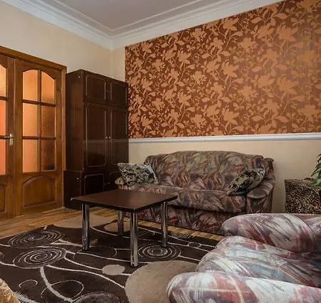 Apartment Two-bedroom Nezavisimosti 33 *