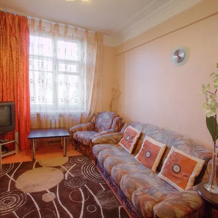 Apartment Two-bedroom Nezavisimosti 33 Minsk