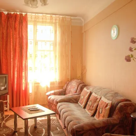 Apartment Two-bedroom Nezavisimosti 33